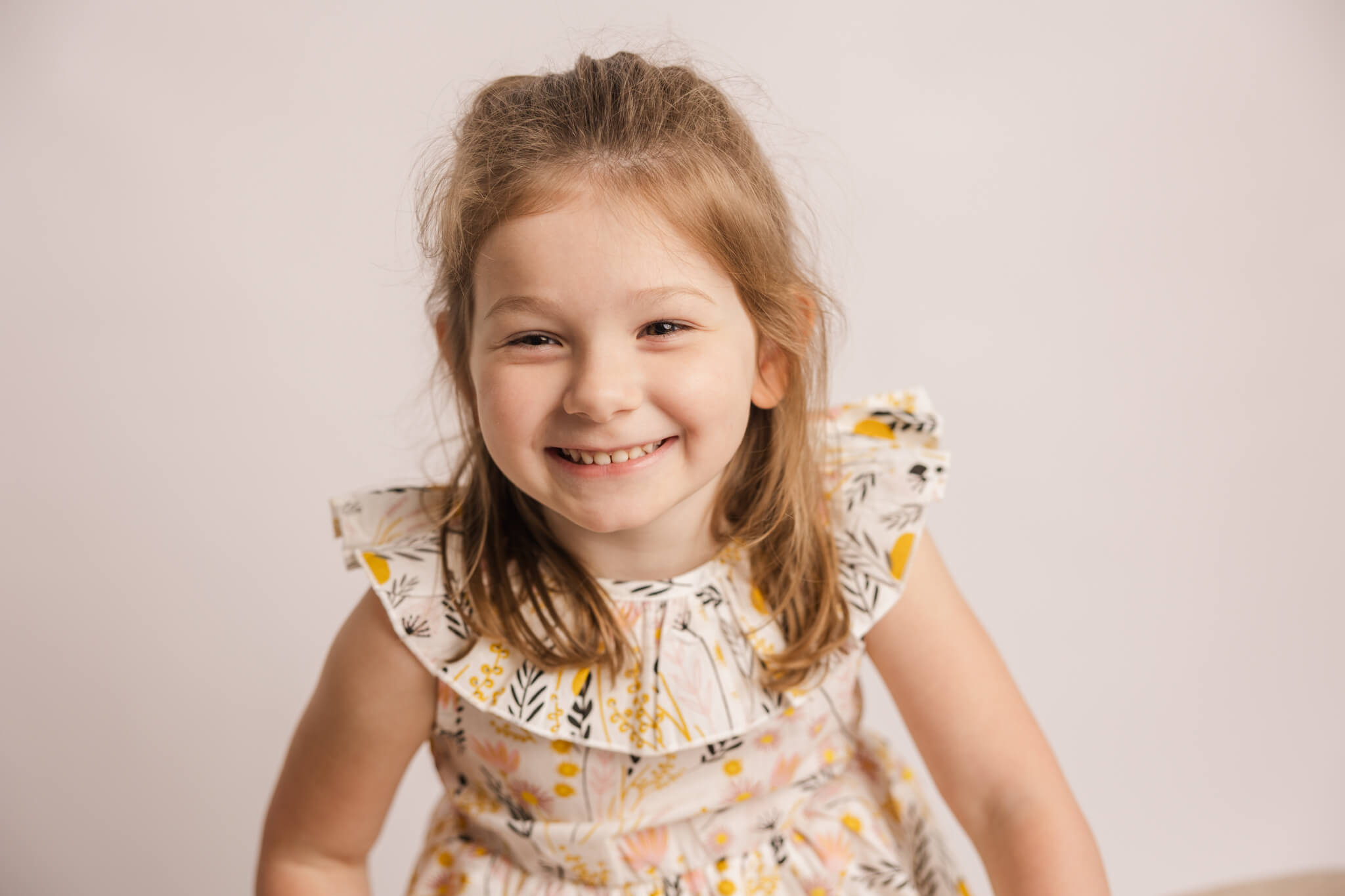 6 year old girl in the studio for milestone portraits captured by molly berry photography